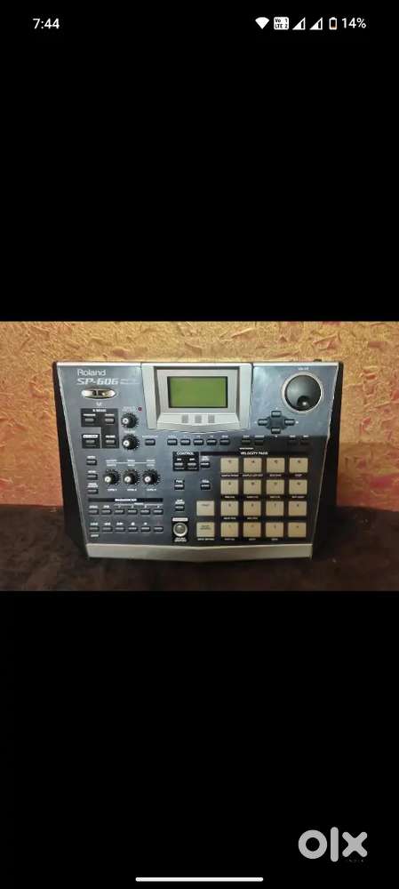 Roland SPD 606 , Sampler