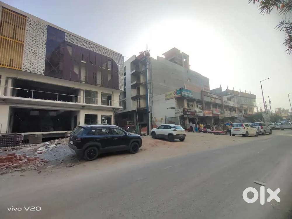 1 bhk studio ready to move on road