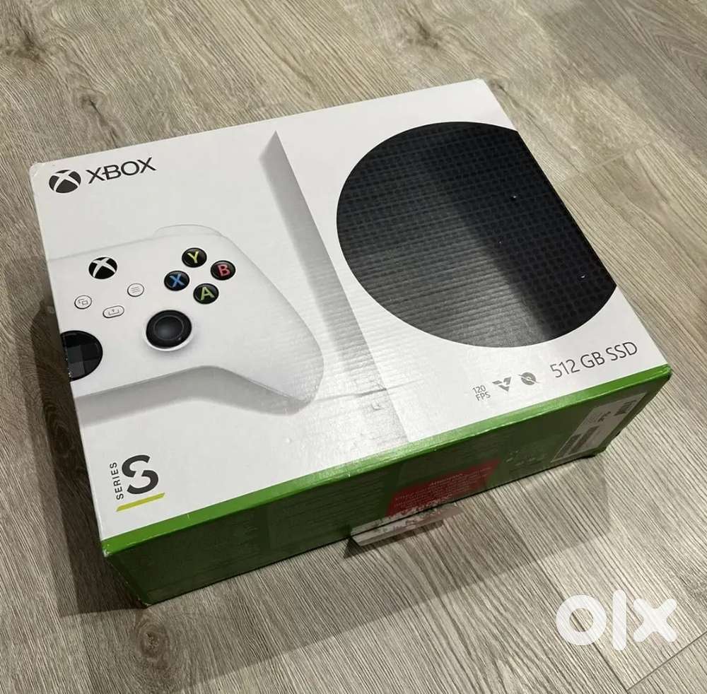 Microsoft Xbox Series S 512GB Console - White & Official Controller