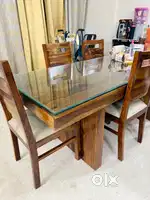 2 Years Old 6 seater dining table in new conditiion