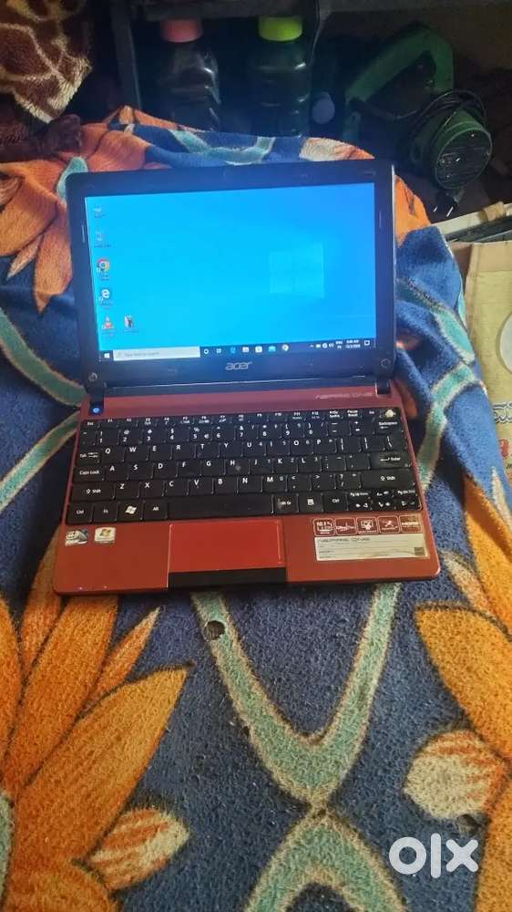 ACCER ASPIRE ONE 4 GB RAM 240 GB SSD HDD WIFI CAMRA WINDOWS 10