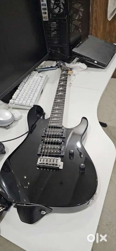 ESP LTD MT-130 Electric Guitar – Well Maintained + All Tools