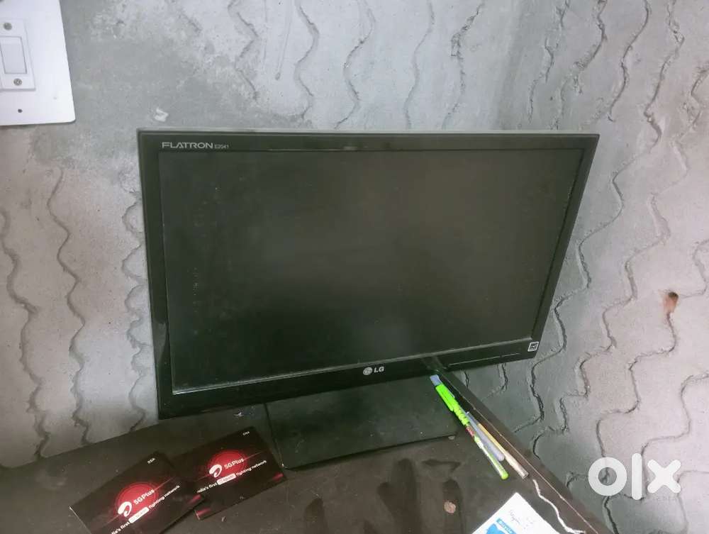 Lg monitor led screen 18 inch