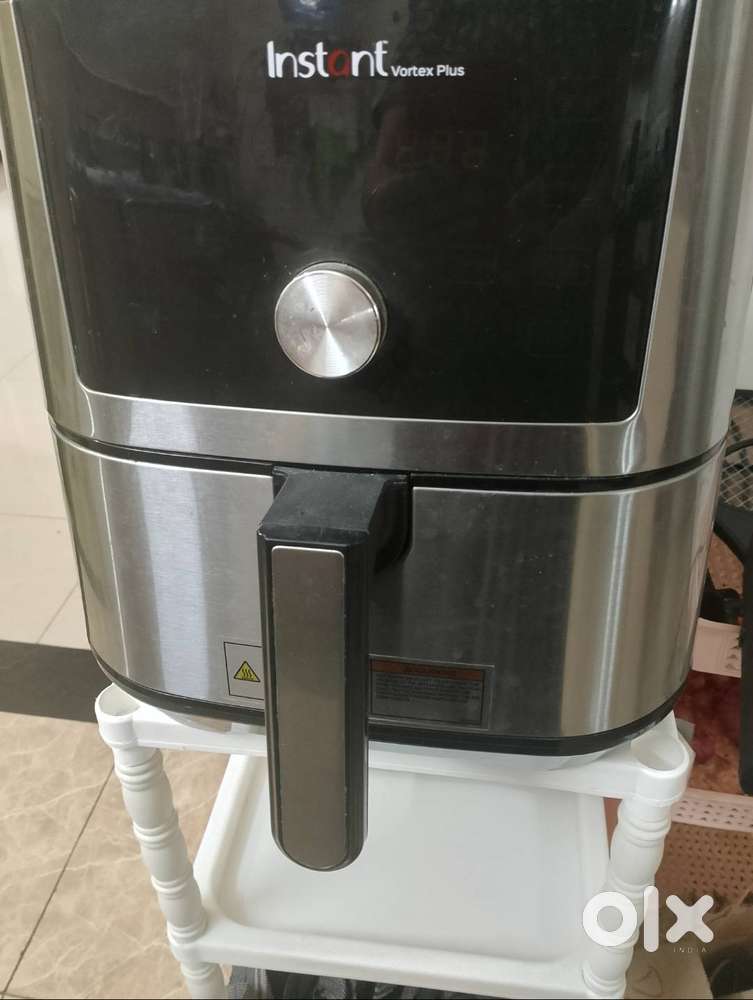 Instant Air fryer, grinder, bullet mixie for sale