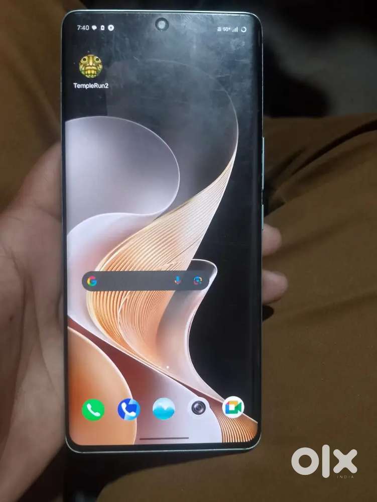 Vivo v40 5g ram 8 256gb  good condition for sale