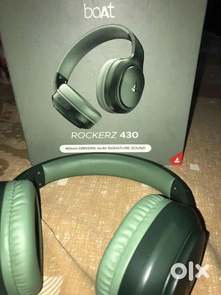 BOAT ROCKERZ HEADPHONE