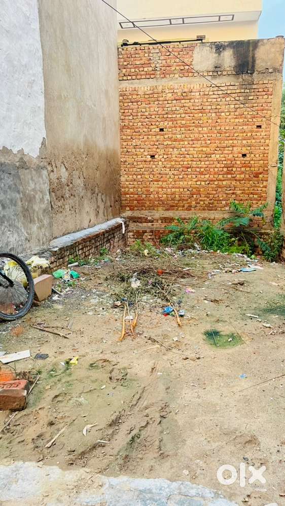 Plot selling with all documents naksha also pasing and aproved colony