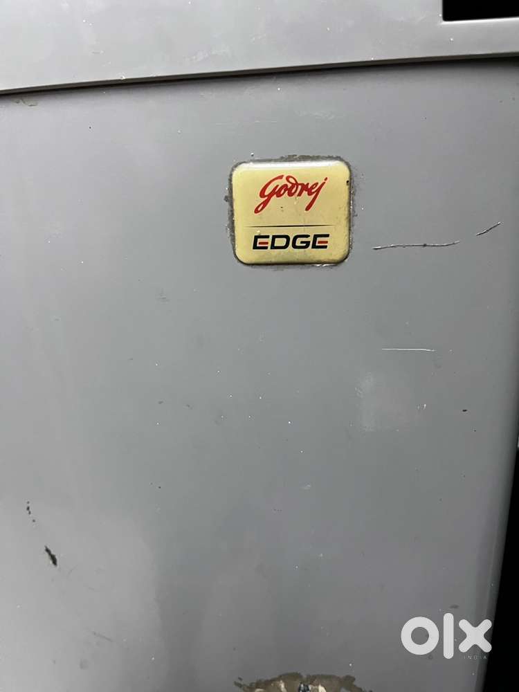 Godrej edge 185 ltr refrigerator in very well working condition