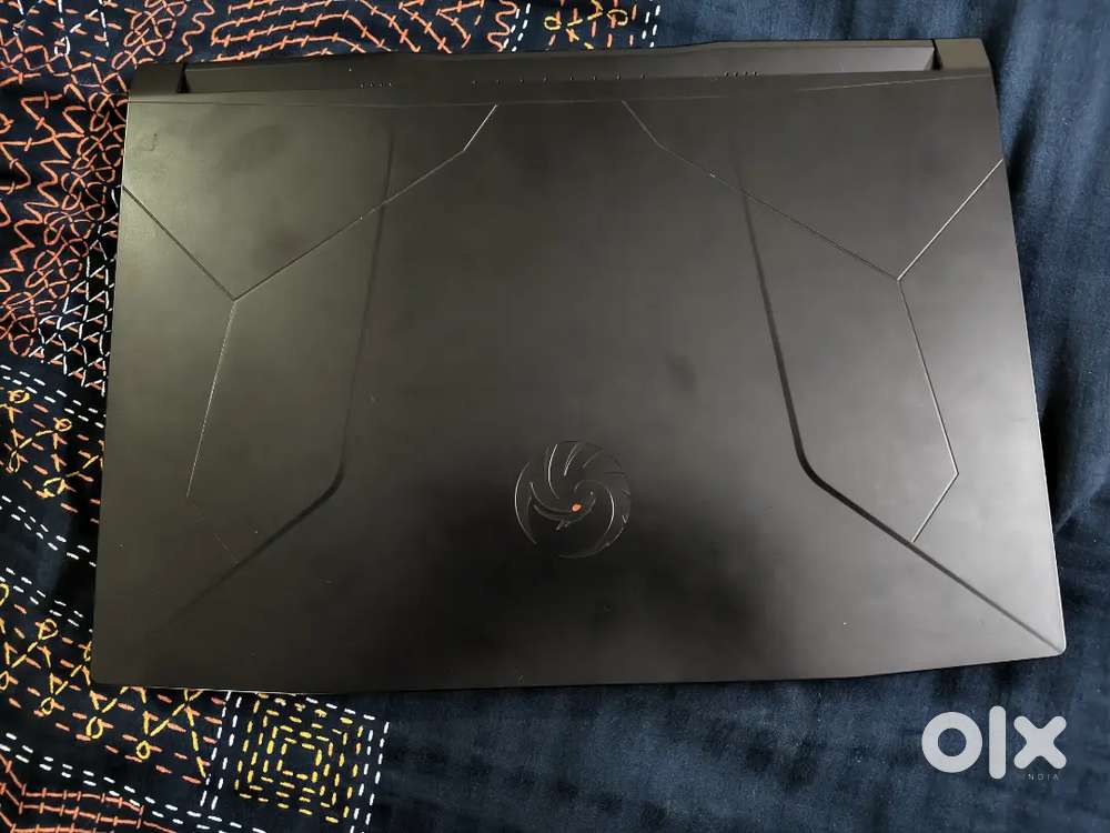MSI BRAVO 15 GAMING LAPTOP EXCELLENT CONDITION