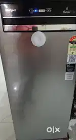 New brand 5 months old Whirlpool 192 L fridge with warranty