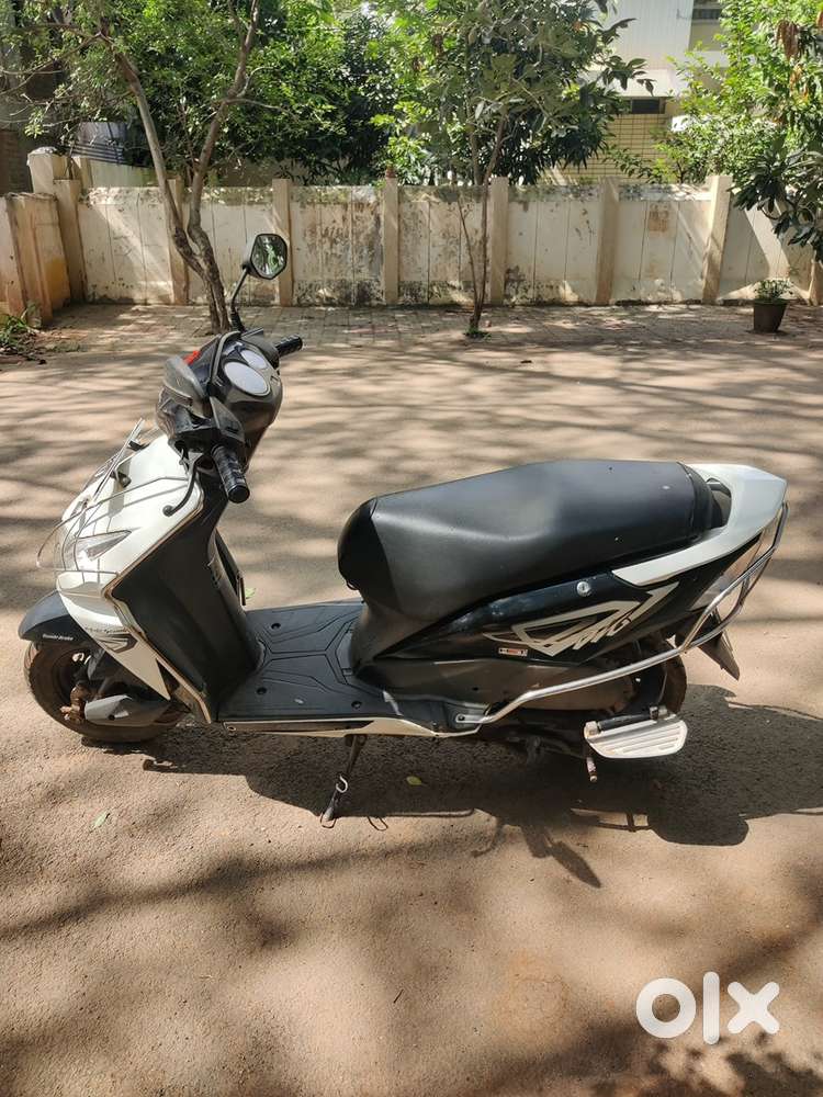 Honda Dio 2016 – Excellent Condition  Black  Only 17,000 km