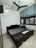 Furniture & wardrobe