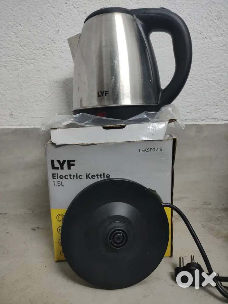 Electric Kettle (2 weeks of Use Open Box Condition)