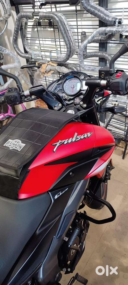 Bajaj Pulsar NS - 125