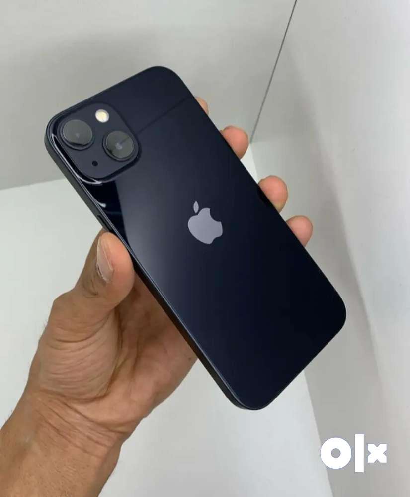 iPhone 13 black colour