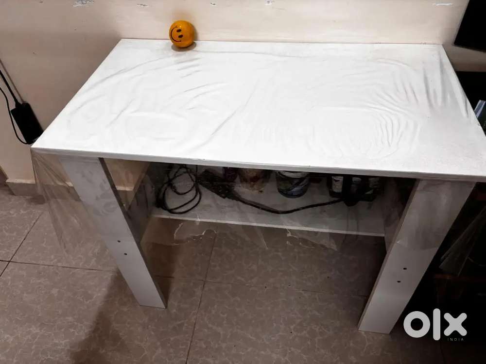 Used Furniture for Sale Table & Chair (Good Condition)