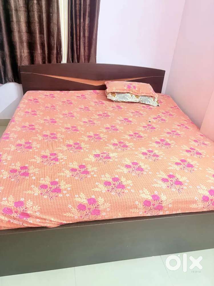 2 nos. Double king size beds for sale - HSR layout