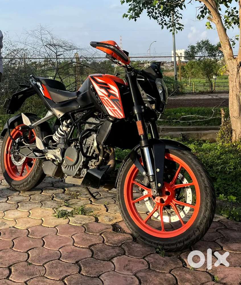 New showroom tyres new chains pocket