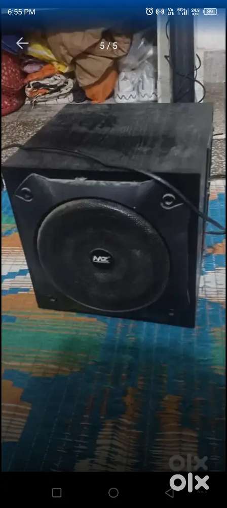 Good condition saund bar