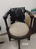 Sofa set with table