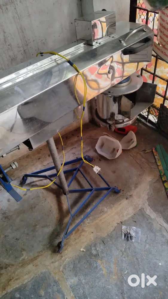 Muruku Snack Pressing, Floor Mixing and Oil Dryer Machine, For Sale.