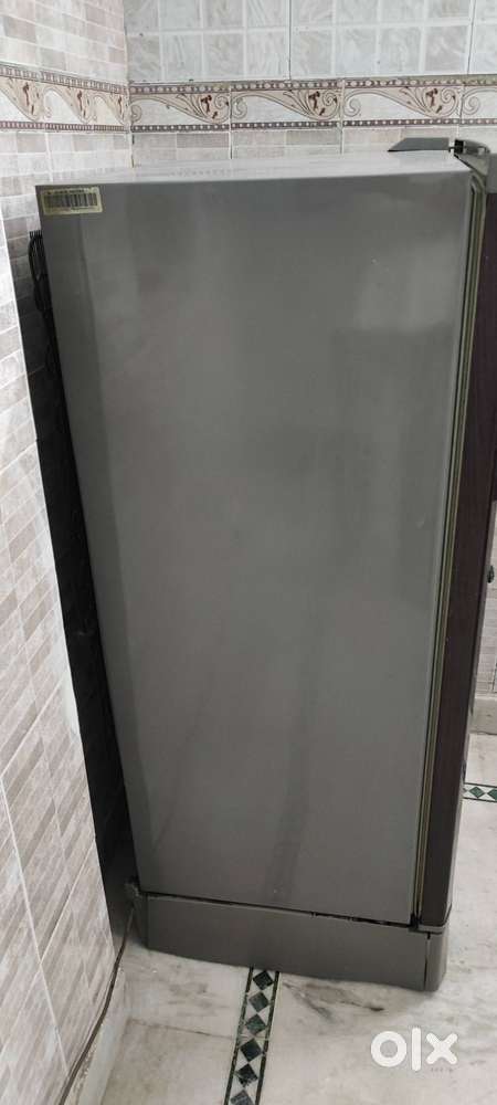 LG Fridge 5 star single door in very good condition and working