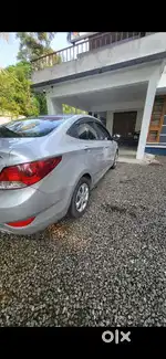 Hyundai Fluidic Verna 2011 November