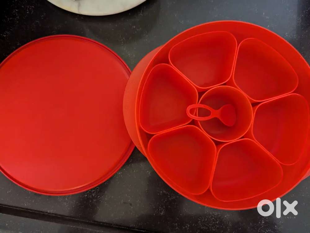 Kitchen things Tupperware
