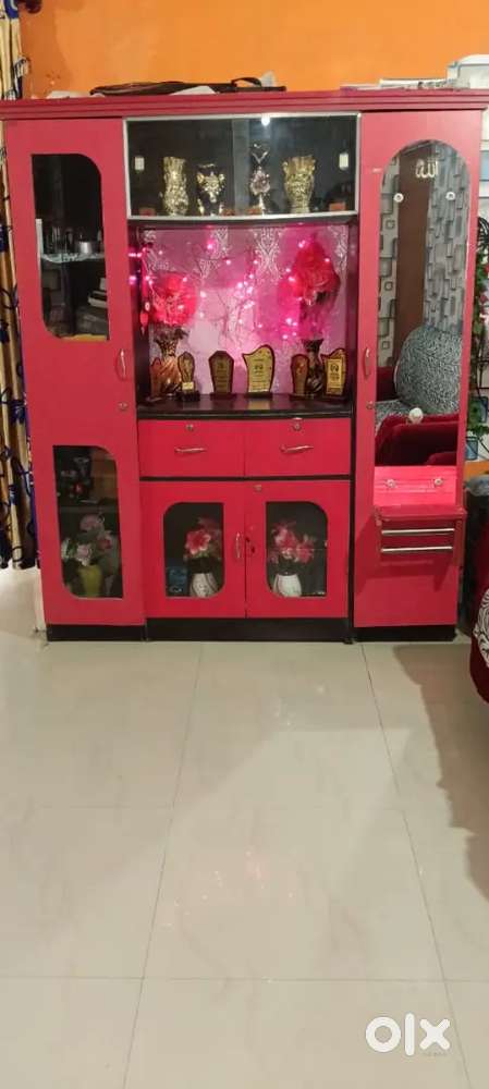 Showcase red color