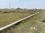 Gorakhpur Karjaha me main Road ke pass me plot hai