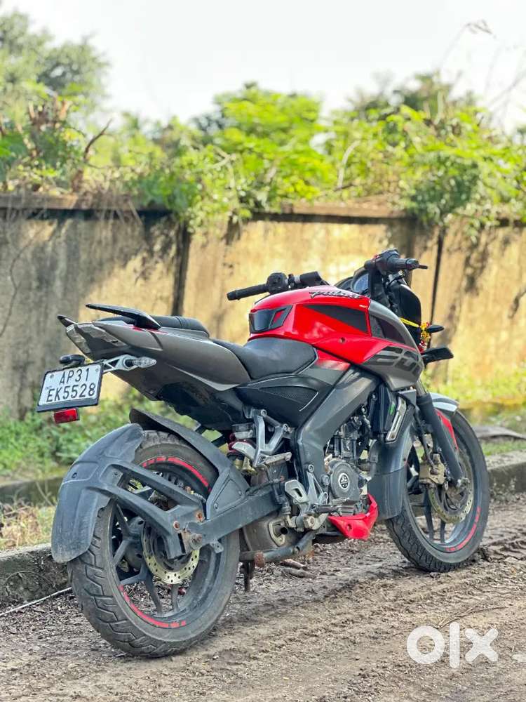 NS 200 2018 MODEL bs4