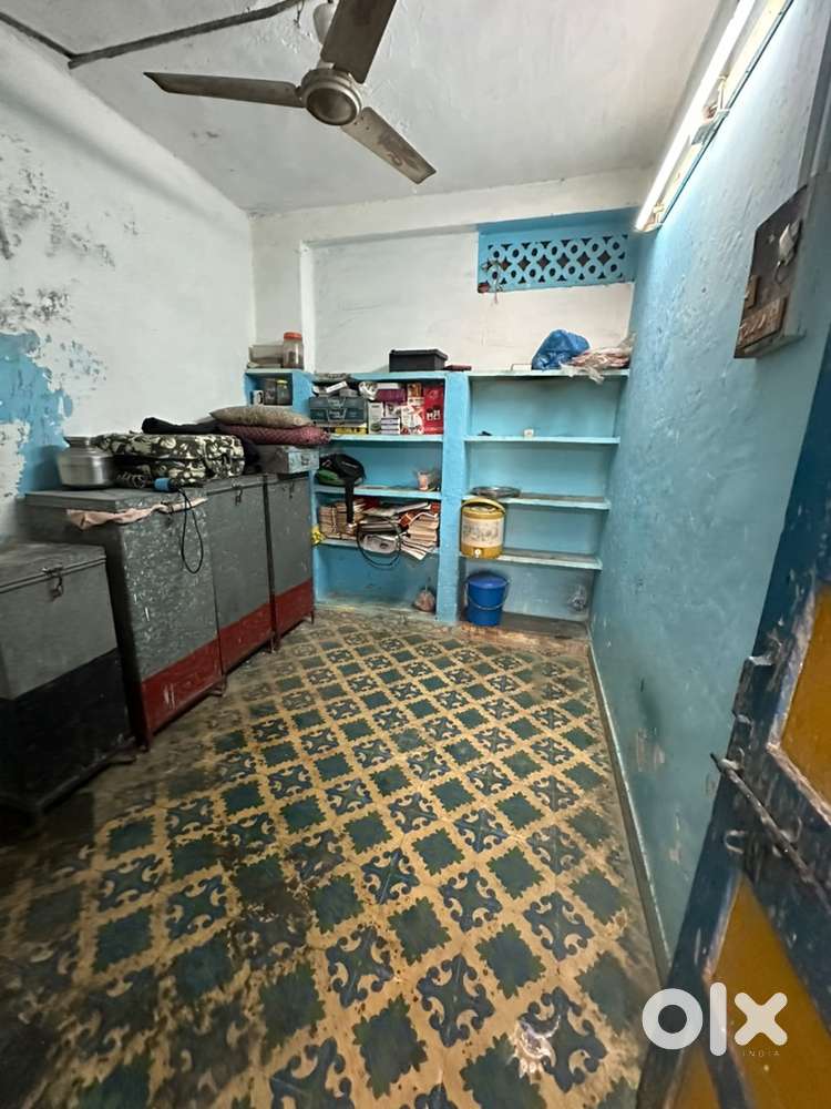 1 room with seperate washroom