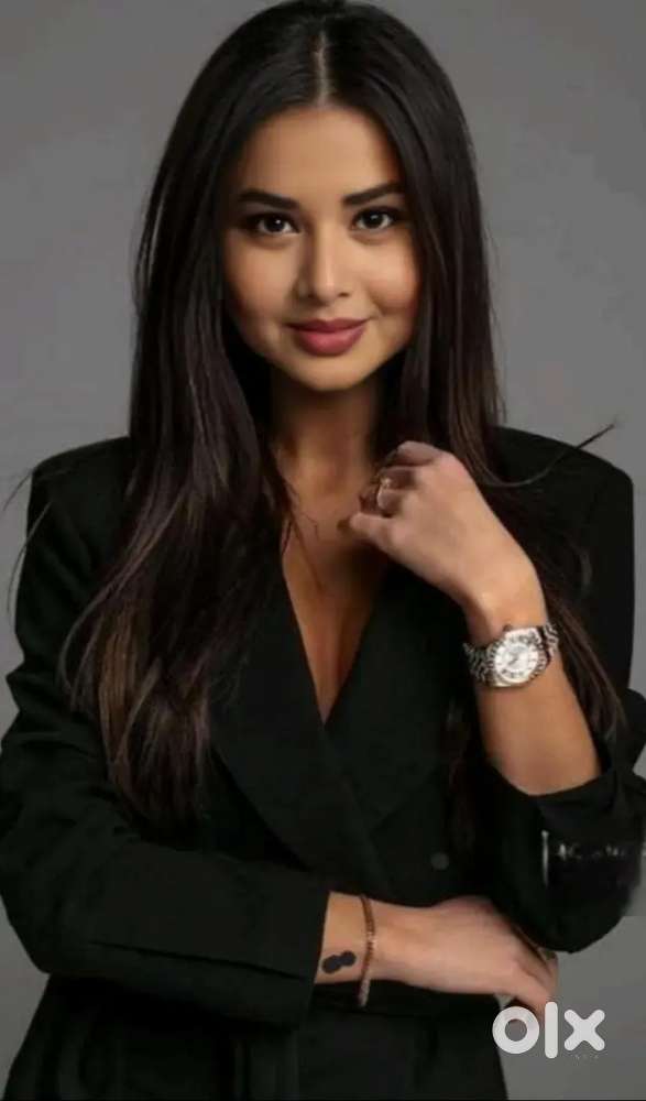 Female Personal assistant for