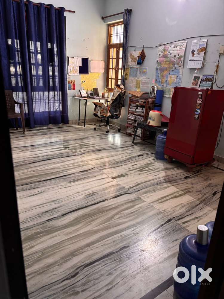 Need a girl roommate