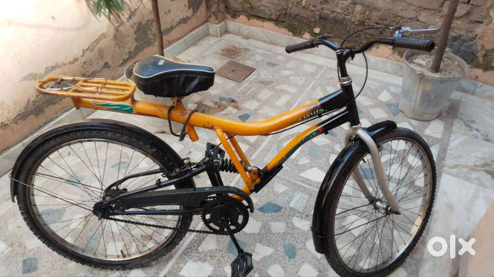 Streethawk kids bicycle in yellow colour