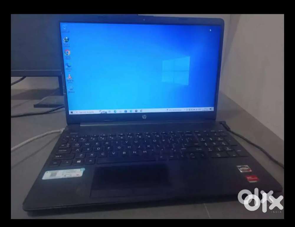 HP 15s AMD Ryzen 3 Dual Core 3250U