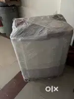 Semi automatic washing machine