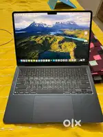 2025 Macbook Air M4, 256 SSD, 16gm ram, 13 inch