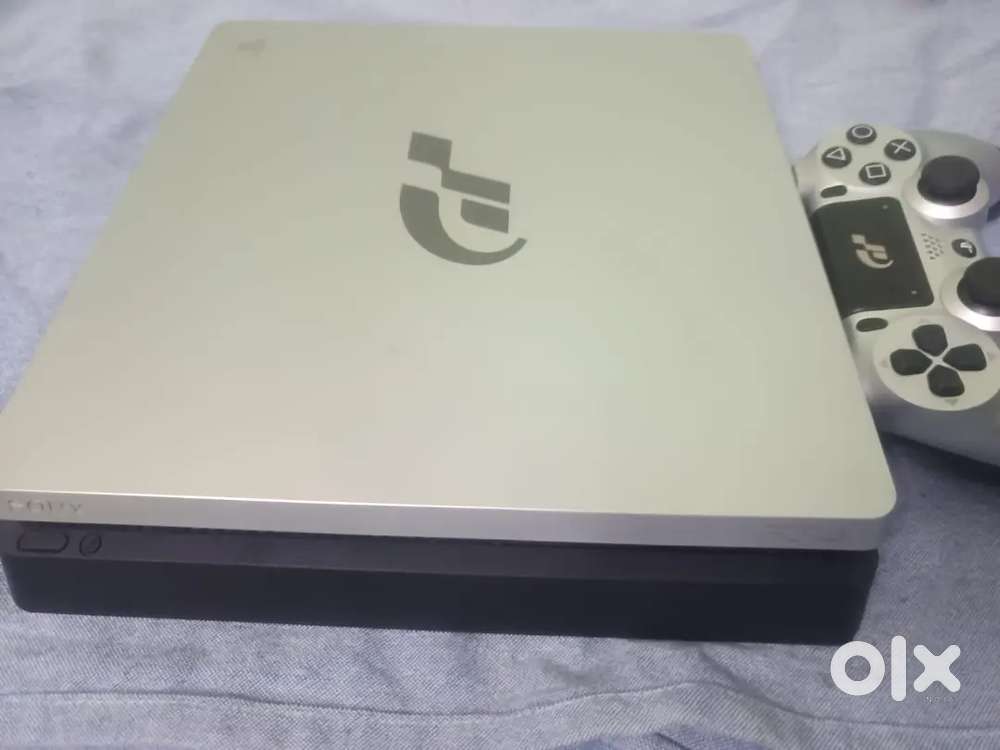 Ps4 slim Used Limited Edition