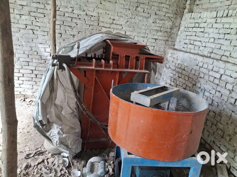 Cement and fly assh brick making mashine
