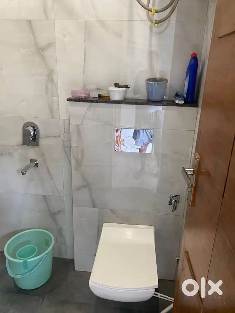 1 room attached washroom in 3 bhk  for single female sector 38 chd