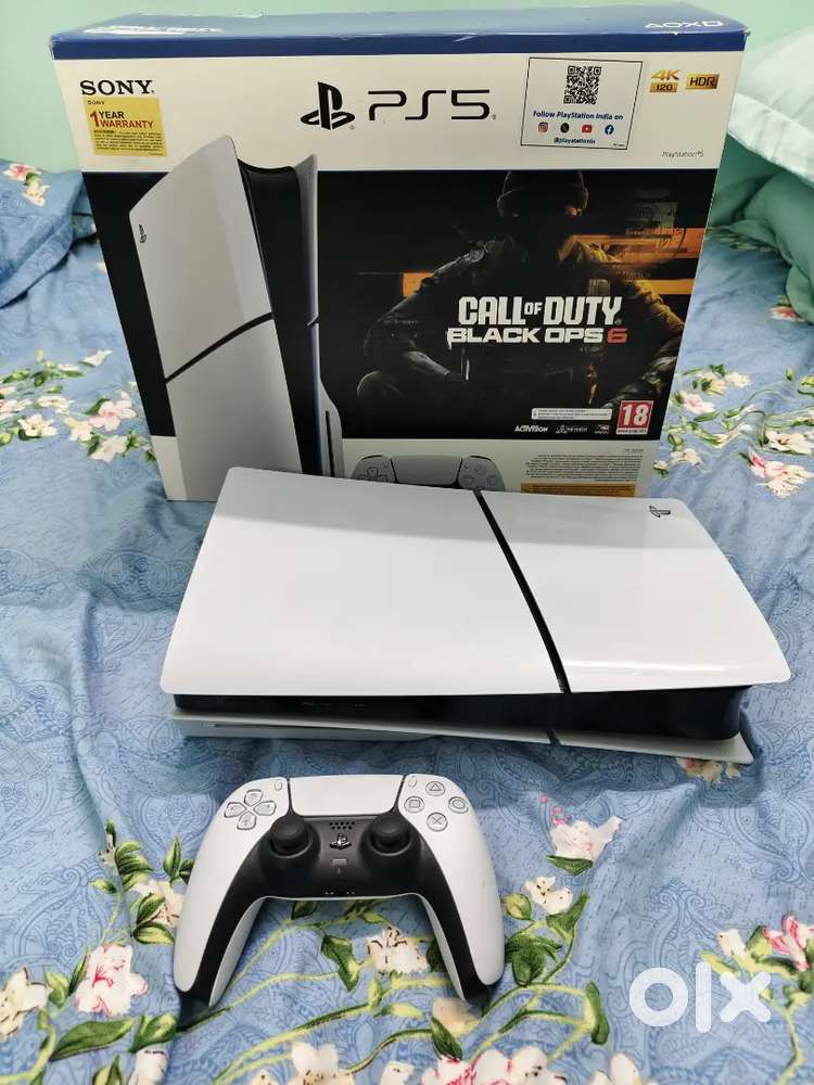 PS5 Slim 1Tb 3 Month Old Full Box Kit
