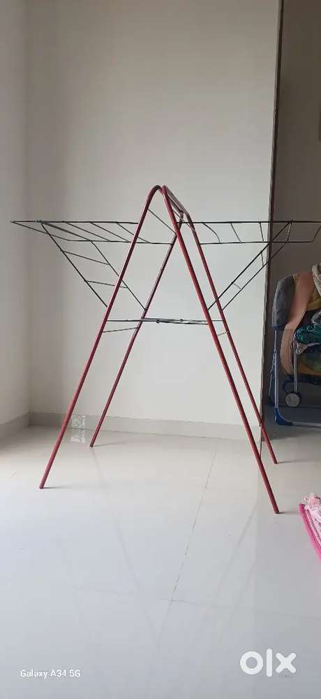 Metal Clothes Drying Stand