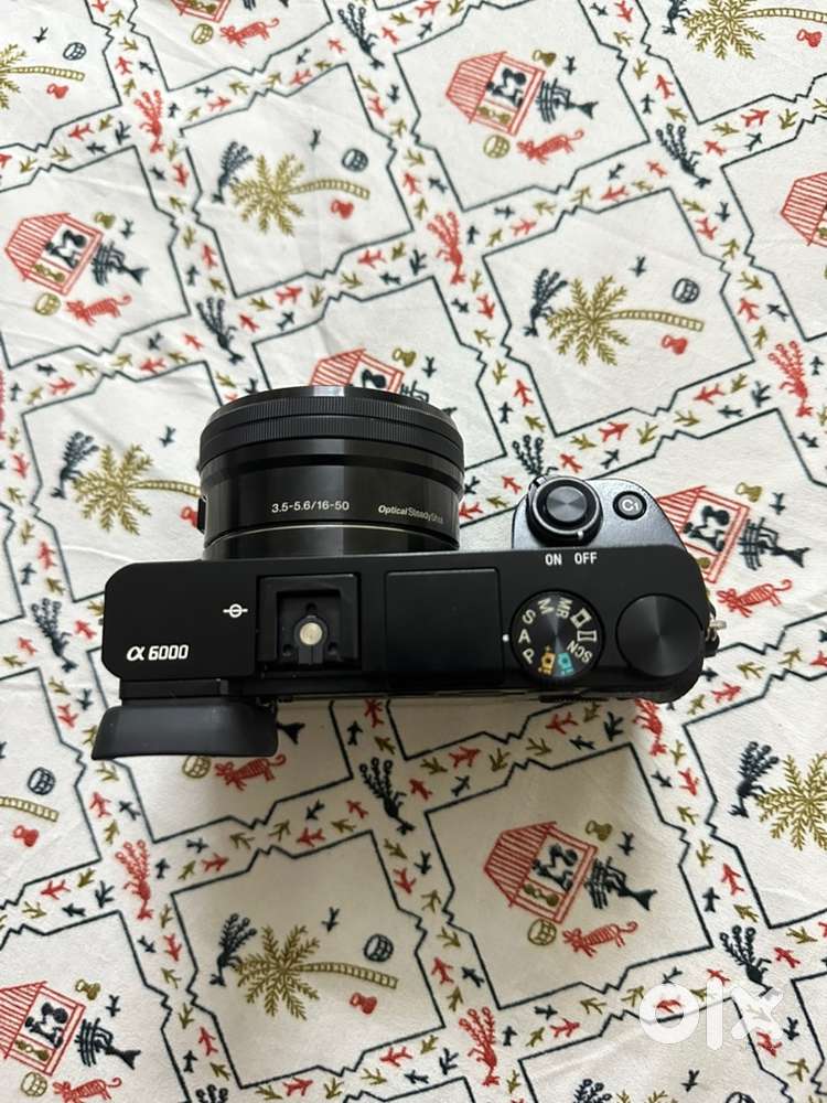 SONY ALPHA 6000 Mirrorless Digital Camera