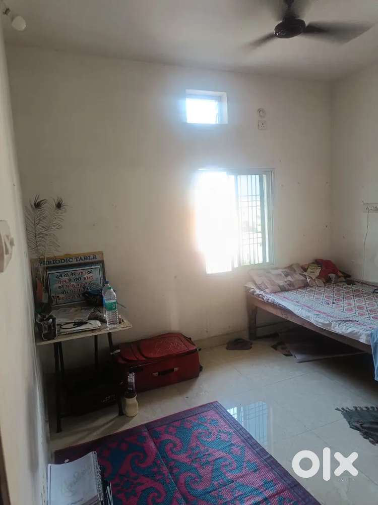 Urgently needed girl roommate