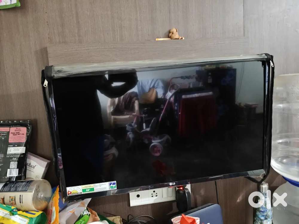 LG LED 32 inch Smart TV