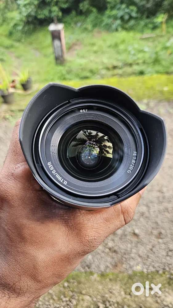20mm Len's f1.8 g (warranty available )