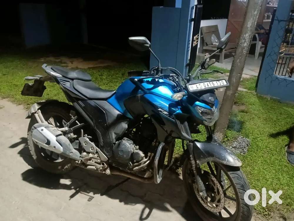Yamaha FZ 250