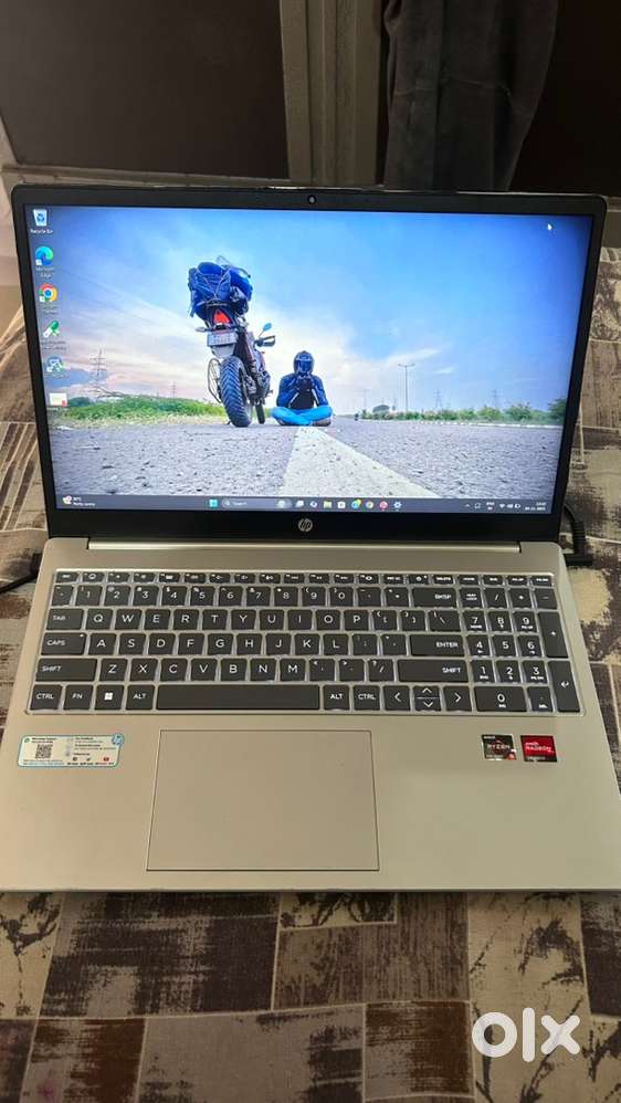 HP RYZEN 7000 TOP CONDITION in warranty