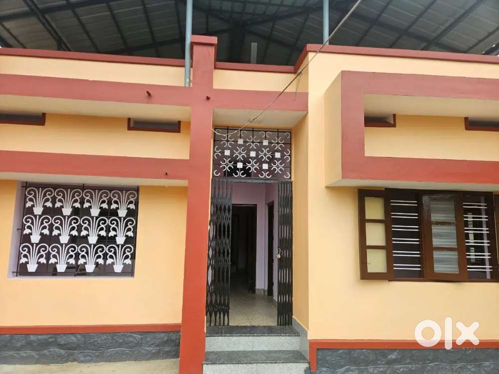 Single stored independent house for rent at Peroorkada
